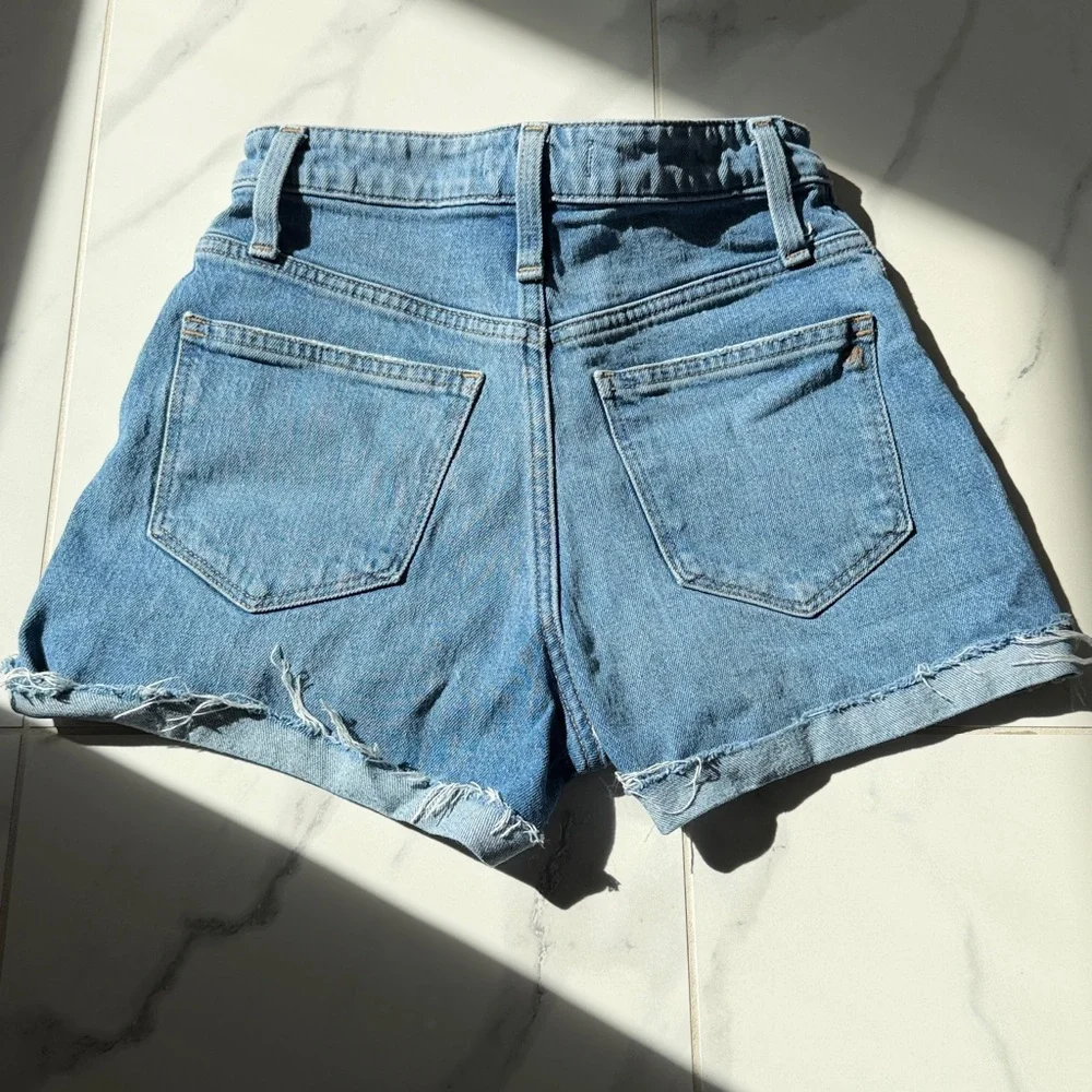 Madewell Curvy High-Rise Cut Off Blue Denim Jeans Women’s Size 24